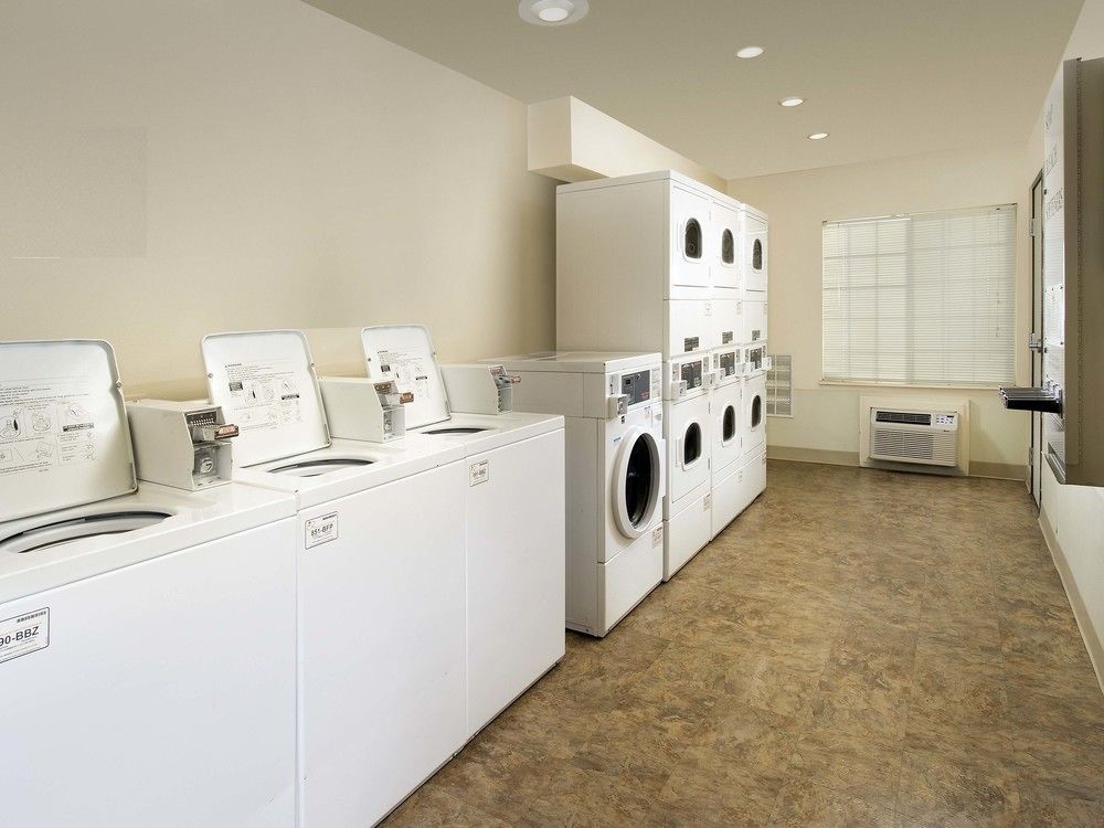 Extended Stay America Select Suites - Fayetteville - Fort Bragg エクステリア 写真